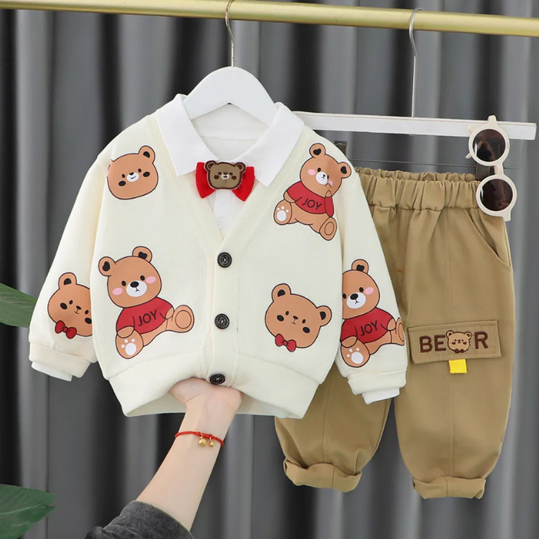 Lindo conjunto infantil de 3 piezas con ositos – kardigan y pantalón (1–5 años)